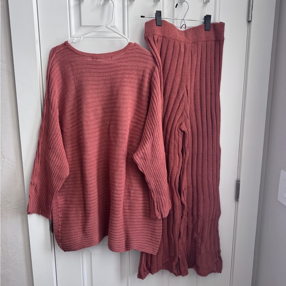 Free People Women's Sweater in Brick Red - Picture 5 of 5